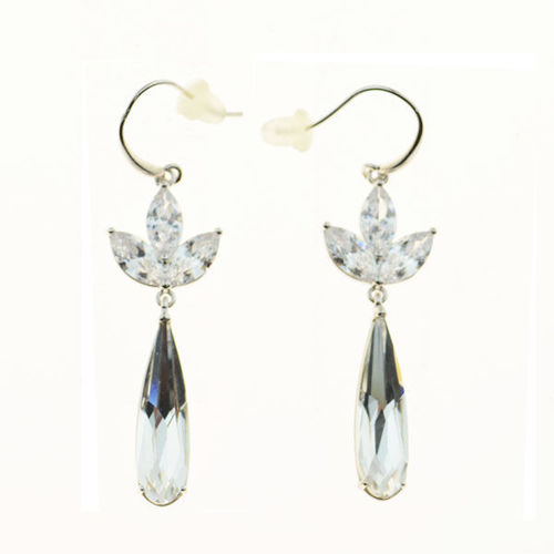 Picture of Crystal Oval Shape Earrings. Crystal  Color